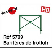 9 Barrières de trottoir en HO