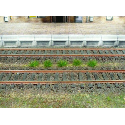100 touffes d'herbes vert foncé - 6 mm